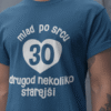Majica Mlad Po Srcu 30 — detajl natisa