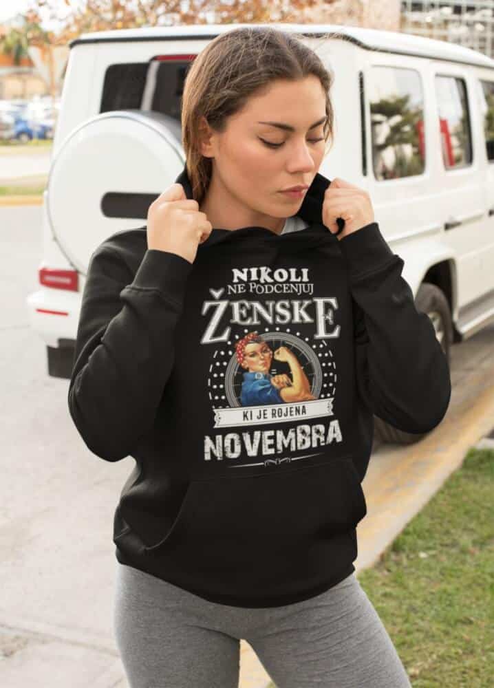 Nikoli Ne Podcenjuj Ženske Rojene Novembra — detajl natisa