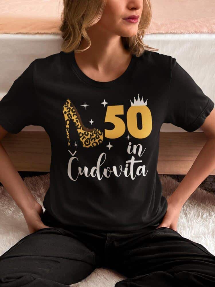 majica-za-rojstni-dan-cudovita (2) Majica (50) In Čudovita — tisk na majico