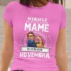 Nikoli Ne Podcenjuj Mame Rojene Novembra — detajl natisa
