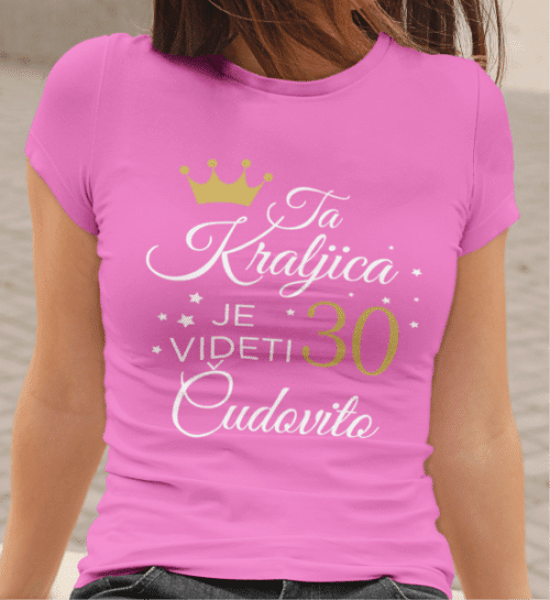 Ta Kraljica Je Videti Čudovito 30 [Starost po želji] — različica 3