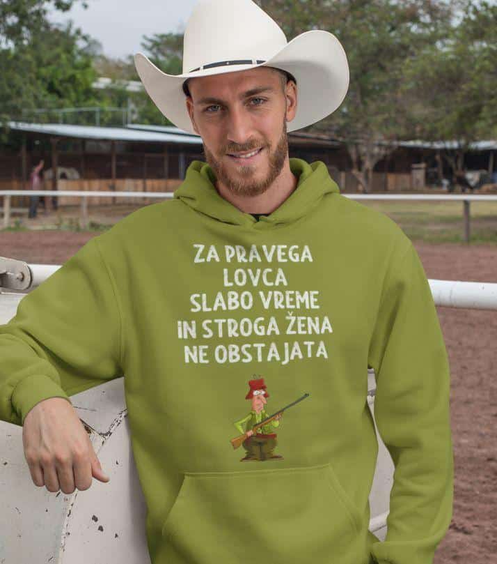pullover.hoodie.mockup.featuring.a.cowboy.at_.a.ranch_.27956.3 Kapucar Za Pravega Lovca — tisk na majico