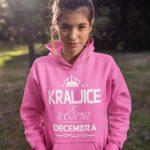 Kapucar Kraljice So Rojene Decembra — tisk na majico