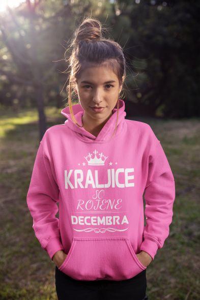 Kapucar Kraljice So Rojene Decembra — tisk na majico