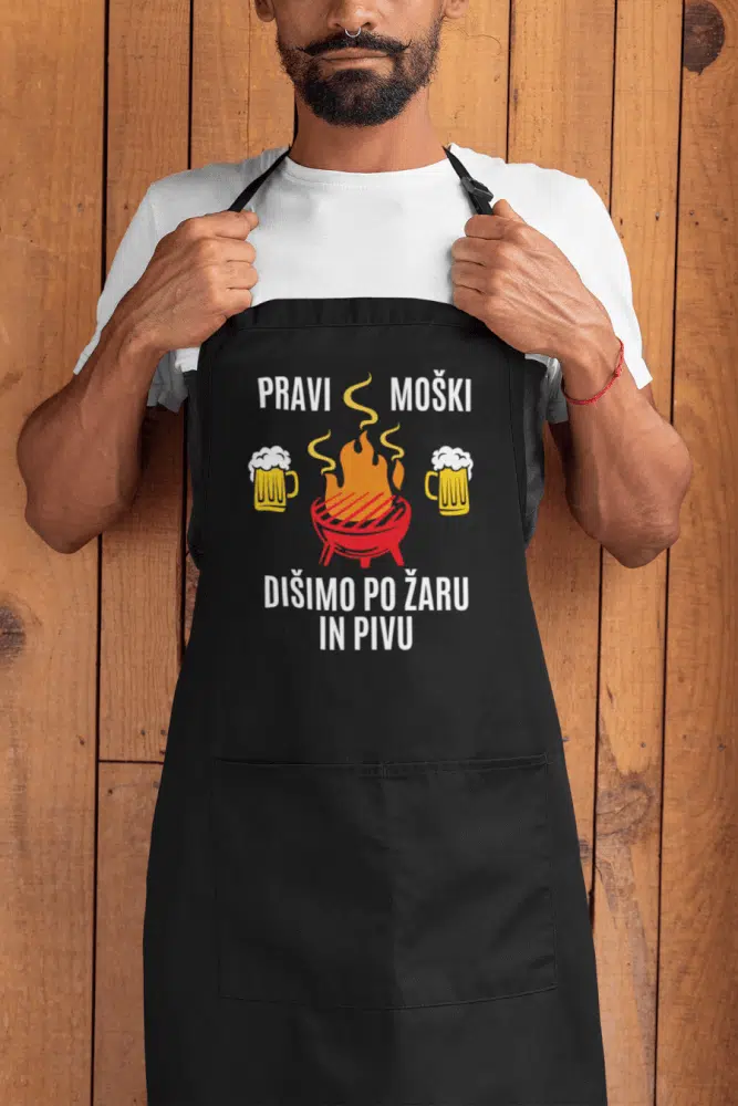Predpasnik - Pravi Moški Dišimo Po Žaru In Pivu — tisk na majico