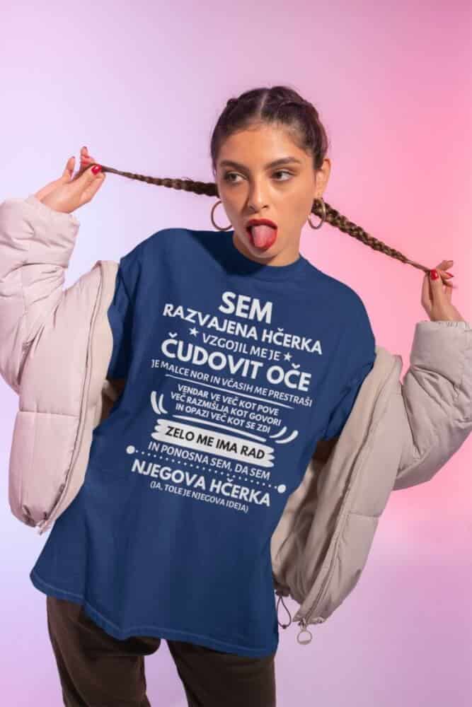 oversized-t-shirt-mockup-of-a-woman-in-an-urban-outfit-m633 (3) Razvajena HČERKA — različica 3