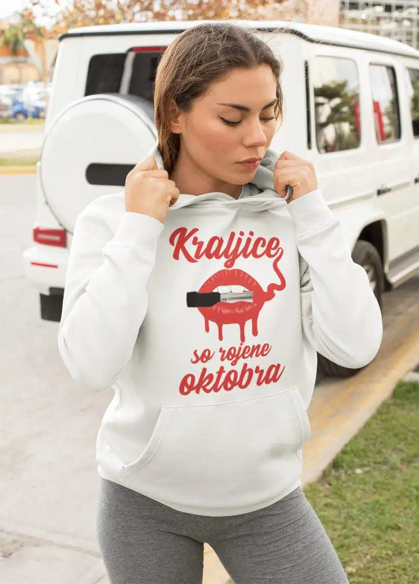 Kraljice So Rojene Oktobra - šminka — detajl natisa