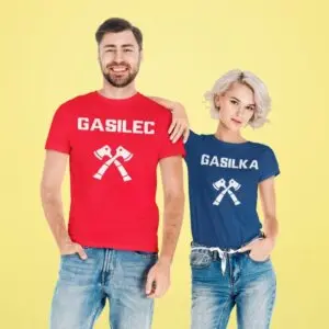 Gasilec / gasilka dvojna sekira — detajl natisa